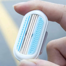 Load image into Gallery viewer, Stainless Steel Women's Hair Razor with 8 Replacement Blades
