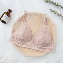 将图片加载到图库查看器，Stunning Hot Look Women's Lace Bra No Steel Ring Beauty Back comfor Wrapped Chest Comfortable Daisy Brassiere Stretch Triangle Cup Padded Underwear 1/2Pcs
