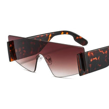 Load image into Gallery viewer, Stylish Big Rimless Classic Sunglasses In Square Shape For Women &amp; Men New Oversize &amp; Retro Style Sunglasses  Rectangle Shape Eyewear Shades Oversized Fashion Sunglasses For Women
