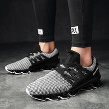 将图片加载到图库查看器，Stylish Black Mens Soft Casual Sneakers Breathable Comfort Sport Elegant Men Sneakers
