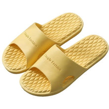将图片加载到图库查看器，Summer Home Mens Slippers Simple Black White Shoes Non-Slip Bathroom Slides Flip Flops Indoor Women Slippers Soft Slides Slippers For Men Cloud Cushioned Slides Thick Non-Slip Pool Gym House Slipper
