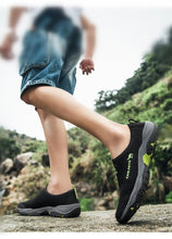 将图片加载到图库查看器，Summer Mesh Beach Men Shoes  Lightweight Breathable Walking Footwear New Slip-On Comfortable Outdoor Walking Footwear Non-Slip Running Climbing Shoes Sneakers Lightweight Breathable Walking Shoes
