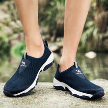 将图片加载到图库查看器，Summer Mesh Beach Men Shoes  Lightweight Breathable Walking Footwear New Slip-On Comfortable Outdoor Walking Footwear Non-Slip Running Climbing Shoes Sneakers Lightweight Breathable Walking Shoes
