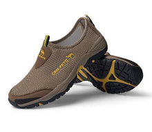 将图片加载到图库查看器，Summer Mesh Beach Men Shoes  Lightweight Breathable Walking Footwear New Slip-On Comfortable Outdoor Walking Footwear Non-Slip Running Climbing Shoes Sneakers Lightweight Breathable Walking Shoes
