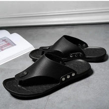 Load image into Gallery viewer, Summer Modern Design Men Flip-Flops For Beach Slippers Classic Brown Sandals Comfortable Casual Beach Outdoor Slippers For Men
