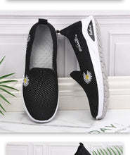 将图片加载到图库查看器，Summer Women Flat Shoes New Espadrilles Flying Knitting Shoes Fashion Flowers Sneakers Lazy Shoes Women Mesh Running Casual Slip On Flats Comfortable Walking Casual Shoes
