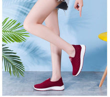 将图片加载到图库查看器，Summer Womens Shoes Breathable Mesh Sneakers Slip On Flats Espadrilles Fashion Trainers Women Comfortable Pink Couple Shoes Outdoor Walking Footwear Shoes
