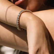 Load image into Gallery viewer, Tennis Single Row Synthetic Zircon Bracelet
