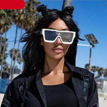 Load image into Gallery viewer, The New Sports Polarized Sunglasses UV400 Outdoor Cycling Glasses Sunglasses For Women &amp; Men New Blue Frame Rimless Rectangle Shape  Sun Glasses For Unisex Design New Mirrored Wind Proof Sport Eyeglasses For Sunglasses
