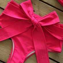将图片加载到图库查看器，Two-Pieces Women Floral Push-Up Padded Bra Ruffles Bikini Set Swimsuit Swimwear Bathing Suit Beachwear Floral Printed Swimsuit Knotted String Triangle Bikini Tie Side High Cut Cheeky Bikini Set
