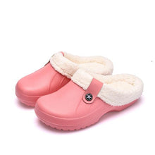 将图片加载到图库查看器，Unisex Home Winter Clogs Indoor Fur Warm Slippers For Women New Fashion Footwear Winter Slippers Home House Shoes Warm Plush Fleece Lining Garden Clogs Outdoor Indoor Clogs
