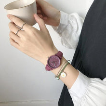 将图片加载到图库查看器，Vintage Leather Simple Women Watches Fashion Quartz Watch Wristwatches Retro Casual Watches Brown Leather Classic Analog Quartz Fashion Simple Ladies Quartz Watches

