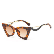 Load image into Gallery viewer, Vintage Square Cat Eye Sunglasses Women Retro Trendy Cat eye Sunglasses Classic Fashionable , Decent Personality &amp; Wind Sunglasses In Retro Box Trending  Street Style Sunglasses For Men &amp; Women

