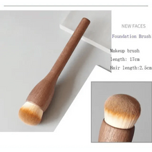 将图片加载到图库查看器，Vintage Style 1Pcs European Wood Handle Makeup Brush High Quality Loose Powder Brush Foundation Brush Super Soft Theatre Makeup
