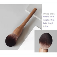 将图片加载到图库查看器，Vintage Style 1Pcs European Wood Handle Makeup Brush High Quality Loose Powder Brush Foundation Brush Super Soft Theatre Makeup
