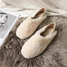 将图片加载到图库查看器，Warm Fur Loafers Women Winter Shoes Indoor Furry Flats Round Toe Fluffy House Warm Wool Slippers Memory Foam Anti-Skid Sole House Shoes Indoor Outdoor Slippers
