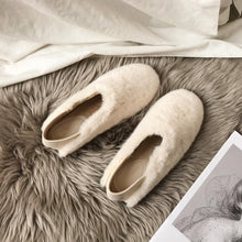 将图片加载到图库查看器，Warm Fur Loafers Women Winter Shoes Indoor Furry Flats Round Toe Fluffy House Warm Wool Slippers Memory Foam Anti-Skid Sole House Shoes Indoor Outdoor Slippers
