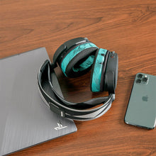 Load image into Gallery viewer, WC FreeZe - Hybrid Cooling Gel Infused Gaming Earpads
