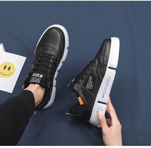 将图片加载到图库查看器，White Leather Sneakers For Men Breathable Casual Walking Sports Running Shoes Outdoor Travel Fitness Sneakers Comfortable Casual Shoes Outdoor Men Sneakers
