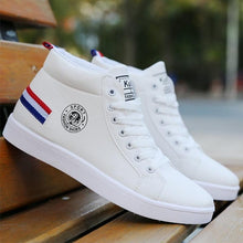 将图片加载到图库查看器，White Men Winter Plush Shoes Boys Comfort Sneakers Leather High Top Sneakers Trendy Style Casual Shoes Fashion Sneakers Breathable Comfort Walking Shoes For Mens

