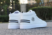 将图片加载到图库查看器，White Men Winter Plush Shoes Boys Comfort Sneakers Leather High Top Sneakers Trendy Style Casual Shoes Fashion Sneakers Breathable Comfort Walking Shoes For Mens
