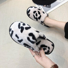 将图片加载到图库查看器，Winter Cotton Slippers Women Leopard Shoes Fashion Fur Slides For Home Comfort Warm Womens Slippers Non-slip Fuzzy House Memory Foam Slippers Furry Fur Lined Bedroom Slippers
