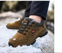将图片加载到图库查看器，Winter Couple Outdoor Hiking Shoes Winter Warm Men's Shoe Lightweight Non-Slip Sneakers Low Top Walking Shoes For Outdoor Trailing Walking Climbing Running Shoes For Cold Weather
