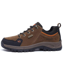 Load image into Gallery viewer, Winter Couple Warm Hiking Shoes Outdoor Sports Thick-Soled Wear-Resistant Non-Slip Low Cut Hiking Shoes Wide Breathable Slip Resistant Hiking Mountain Biking Outdoor Shoes
