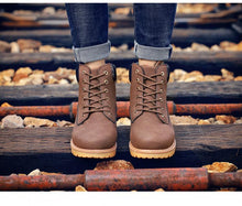 将图片加载到图库查看器，Winter Luxury Shoes Mens Flat Heel Boots Fashion Warm Ankle Boots Outdoor Warm Non Slip Fur Lined Ankle Boots Leather Winter Walking Shoes For Mens
