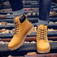 将图片加载到图库查看器，Winter Luxury Shoes Mens Flat Heel Boots Fashion Warm Ankle Boots Outdoor Warm Non Slip Fur Lined Ankle Boots Leather Winter Walking Shoes For Mens
