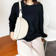 Load image into Gallery viewer, Women Black PU Leather Chest Luxurious Bags Fashionable Crossbody Waist Purse Unisex Fanny Bag Modern Traveling Bag

