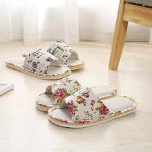 将图片加载到图库查看器，Women Casual Floral Indoor Home Slippers Flower Soft Slippers Spring Autumn Flip Flops Slides Slippers Cozy Casual Footwear Cloth Slippers Open Toe Low-Top Flat Slipper Indoor House Slippers
