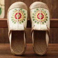 将图片加载到图库查看器，Women Casual Linen Handmade Mules Flat Slippers Retro Vegan Summer Canvas Comfortable Espadrille New Women Shoes Slides Flat Summer Style Handmade Retro Slippers
