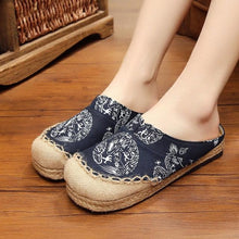 将图片加载到图库查看器，Women Casual Linen Handmade Mules Flat Slippers Retro Vegan Summer Canvas Comfortable Espadrille New Women Shoes Slides Flat Summer Style Handmade Retro Slippers
