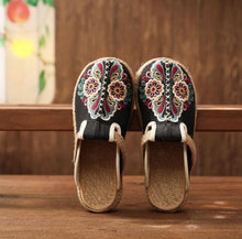 将图片加载到图库查看器，Women Casual Linen Handmade Mules Flat Slippers Retro Vegan Summer Canvas Comfortable Espadrille New Women Shoes Slides Flat Summer Style Handmade Retro Slippers

