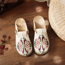 将图片加载到图库查看器，Women Casual Linen Handmade Mules Flat Slippers Retro Vegan Summer Canvas Comfortable Espadrille New Women Shoes Slides Flat Summer Style Handmade Retro Slippers
