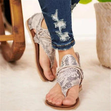 将图片加载到图库查看器，Women Flat Sandals Leopard Snake Print Summer Shoes Beach Leather Sandals Retro Flip Flops Slippers Women Casual Summer Flat Sandal Open Toe Beach Back Zipper T-Strap Outdoor Sandals
