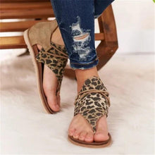 将图片加载到图库查看器，Women Flat Sandals Leopard Snake Print Summer Shoes Beach Leather Sandals Retro Flip Flops Slippers Women Casual Summer Flat Sandal Open Toe Beach Back Zipper T-Strap Outdoor Sandals

