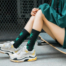 将图片加载到图库查看器，Women Korea Funny Socks Long Socks Black Cool Socks Harajuku GD Hip Hop Cotton Skateboard Socks Men New Trend Daisy Socks Men
