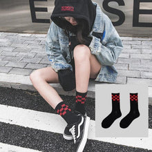将图片加载到图库查看器，Women Korea Funny Socks Long Socks Black Cool Socks Harajuku GD Hip Hop Cotton Skateboard Socks Men New Trend Daisy Socks Men
