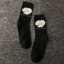 将图片加载到图库查看器，Women Korea Funny Socks Long Socks Black Cool Socks Harajuku GD Hip Hop Cotton Skateboard Socks Men New Trend Daisy Socks Men
