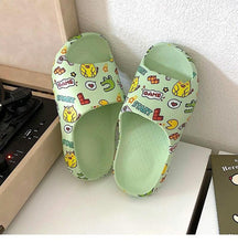 将图片加载到图库查看器，Women Men Summer Slippers Beach Slides Sandals Cartoon Flip Flops Thick Soled Boys Girls Couples Bathroom Shoes Non-Slip Quick Drying Soft Massage Slides Comfortable Lightweight Open Toe Pool Spa Sandals

