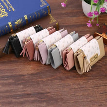Load image into Gallery viewer, Women Pink PU Leather Short Wallet Trendy New Fashion  Vintage Mini Purses Cute Feather Design Wallets
