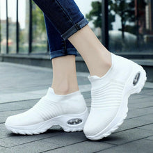 将图片加载到图库查看器，Women's Casual Chunky Sneakers Platform Walking Shoes Fashion Knited Casual Walking Shoes Sock Sneakers Slip On Mesh Air Cushion Comfortable Easy Shoes
