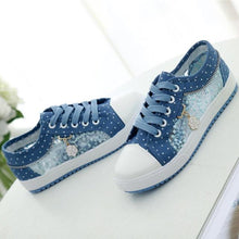 Load image into Gallery viewer, Women's Casual Shoes Summer Fashion Low Top Women's Sneakers Breathable Mesh Low Casual Canvas Shoes Lace-up Classic Shoes Comfortable Tennis Shoes For Walking
