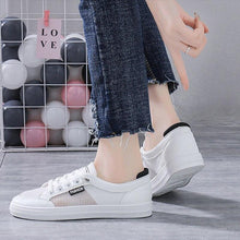 将图片加载到图库查看器，Women's White Casual Sneakers Spring  Summer Breathable Flats Solid Color Mesh Shoes Fashion White Flat Sneakers Women Workout Tennis Walking Gym Fashion Sneakers
