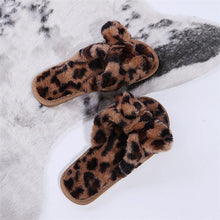 将图片加载到图库查看器，Women Slippers Winter Shoes Home Slippers Faux Fur Slippers Leopard Print Bow Decoration Shoes Faux Fur Slippers Warm Flip Flop House Slippers Open Toe Home Slippers For Girls
