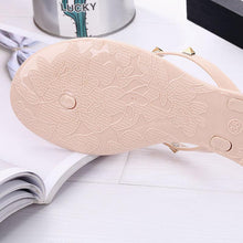 将图片加载到图库查看器，Women Summer Flip Flops Slippers Slide Sandals Beach Slides Soft Sole Sandals Women Flat Thong Strap Modern Flip Flops Slip On Cute Beach Casual Cute Summer Sandals
