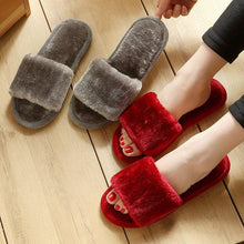 将图片加载到图库查看器，Women Winter Heart Shoes Woman Slides Plush Home Slippers Indoor House Shoes Winter Warm Fur Slippers With Embroidered Heart Details Soft And Warm House Slippers With Cushioned Insole
