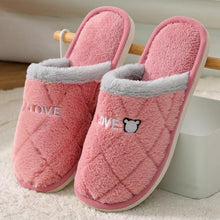 Load image into Gallery viewer, Women Winter Home Slippers Cute Shoes Non-Slip Soft Winter Warm Slipper Indoor Bedroom Couples Floor Shoes Women's House Slippers Indoor Memory Foam Cotton-Blend Knitted Autumn Winter Slippers
